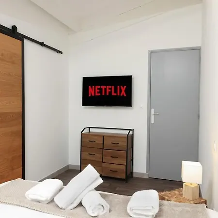 N3 Des Etudes Duplex Hypercentre Wifi Conciergeriedamecarcas *